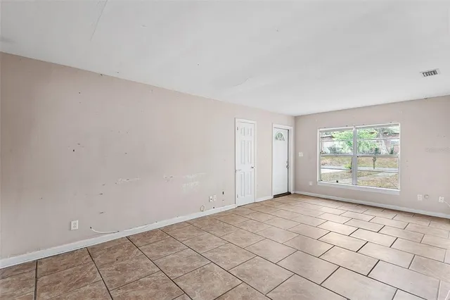 $225,000 | 236 Hillside Drive, Lakeland, FL 33803