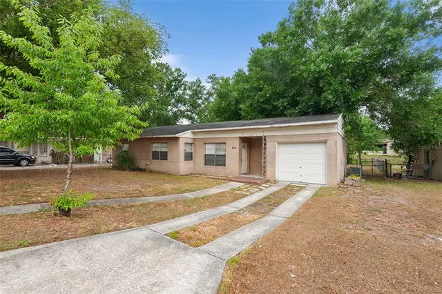 $225,000 | 236 Hillside Drive, Lakeland, FL 33803