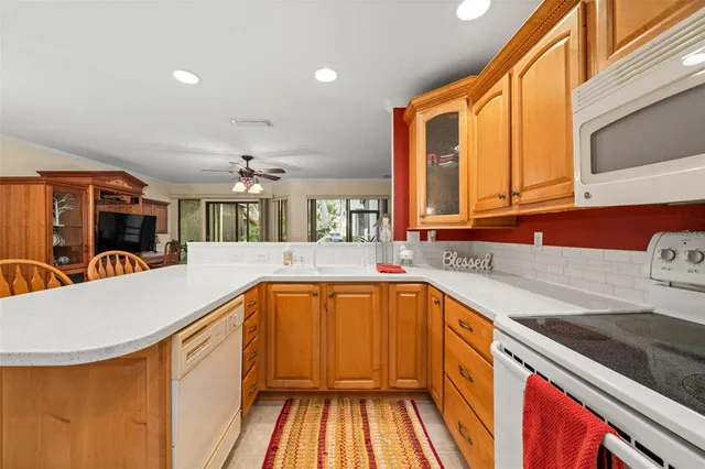 $149,900 | 1561 Lakeview Drive, Unit 969, Sebring, FL 33870