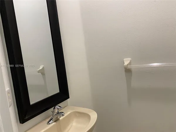 $4,000 | 112 Wakulla Springs Way, Unit 112, Royal Palm Beach, FL 33411