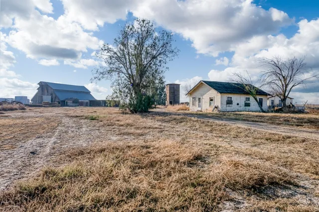 $1,795,000 | 17131 Cotton Road, Los Banos, CA 93635