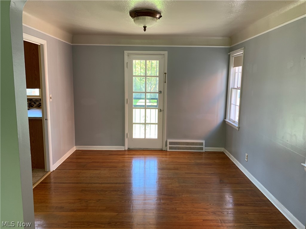 3790 Fairoaks Road South Euclid, OH 44121 - Photo 7 of 23