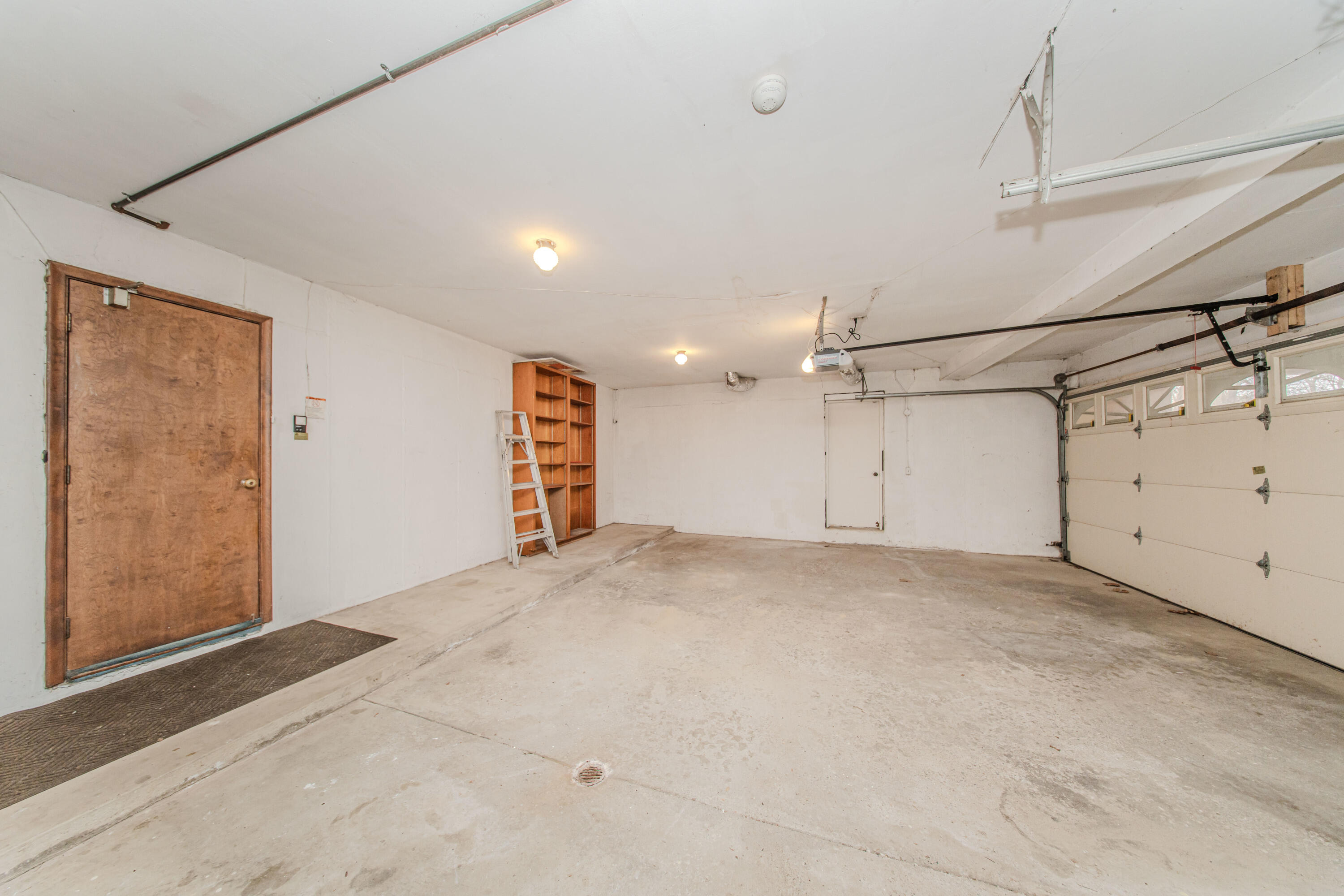 4710 Cove Road West Bloomfield, MI 48323 - Photo 103 of 121 14725012083_77