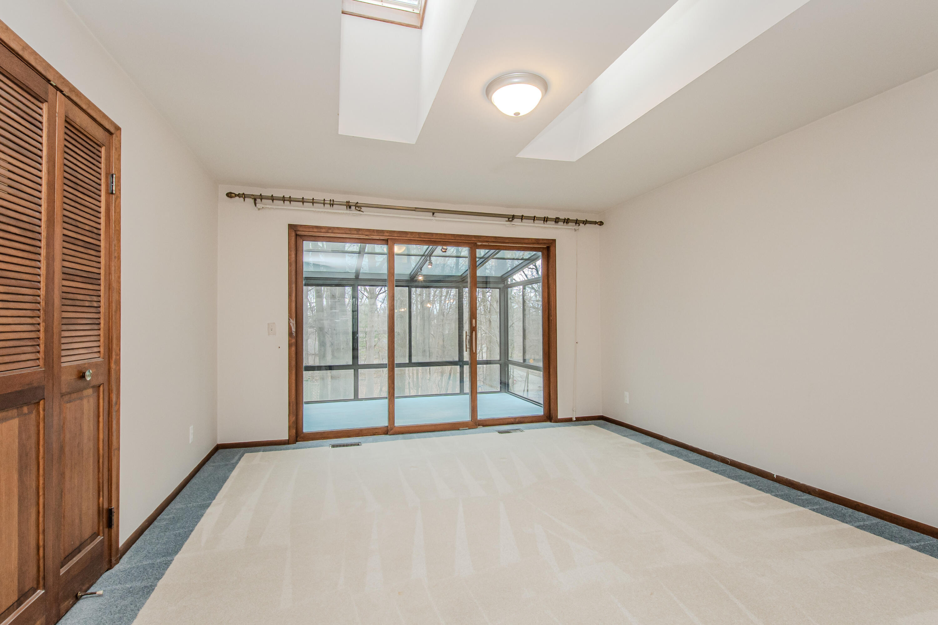 4710 Cove Road West Bloomfield, MI 48323 - Photo 19 of 121 05325012083_108
