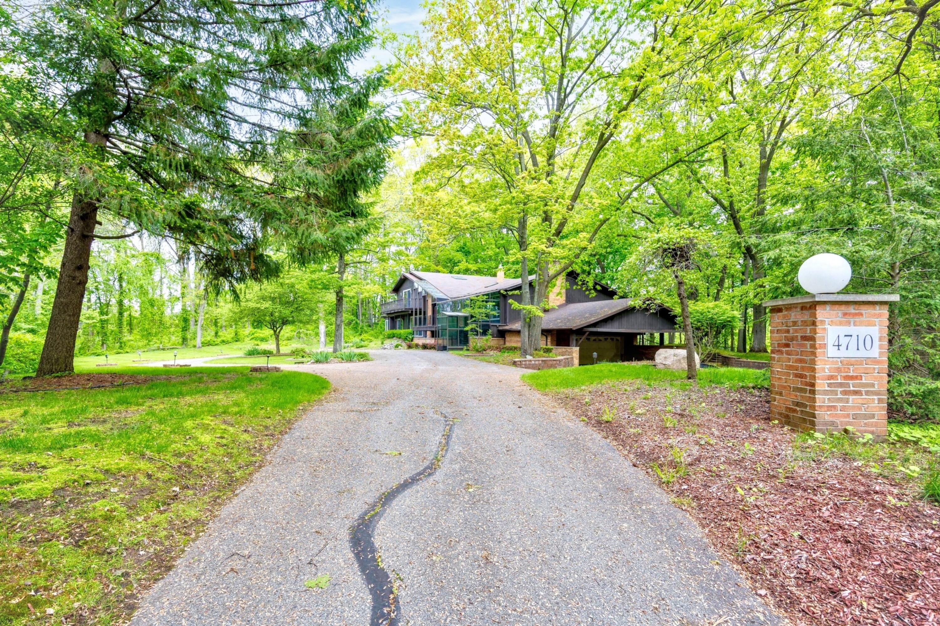 4710 Cove Road West Bloomfield, MI 48323 - Photo 43 of 121 07925012083_37