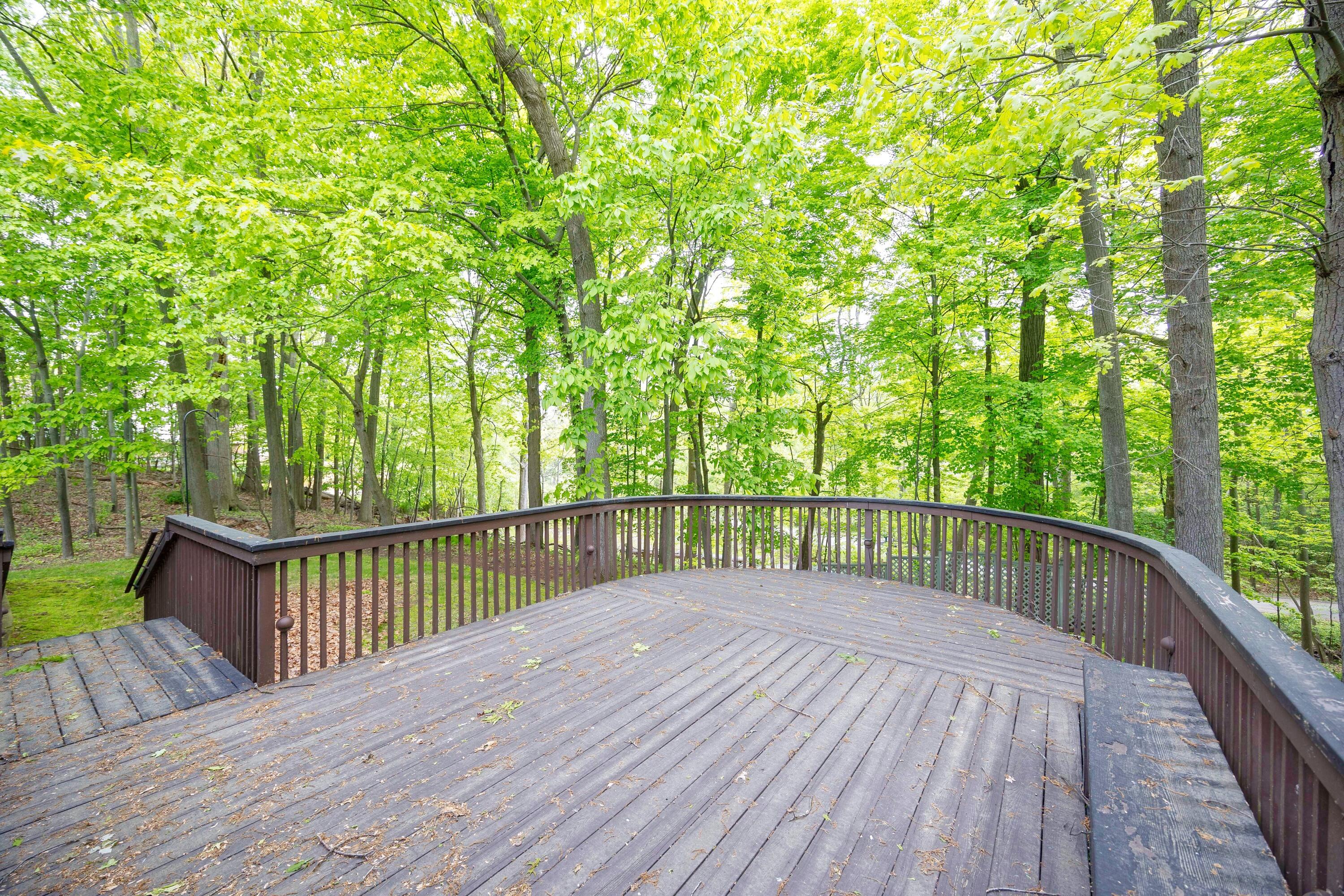 4710 Cove Road West Bloomfield, MI 48323 - Photo 48 of 121 08425012083_26