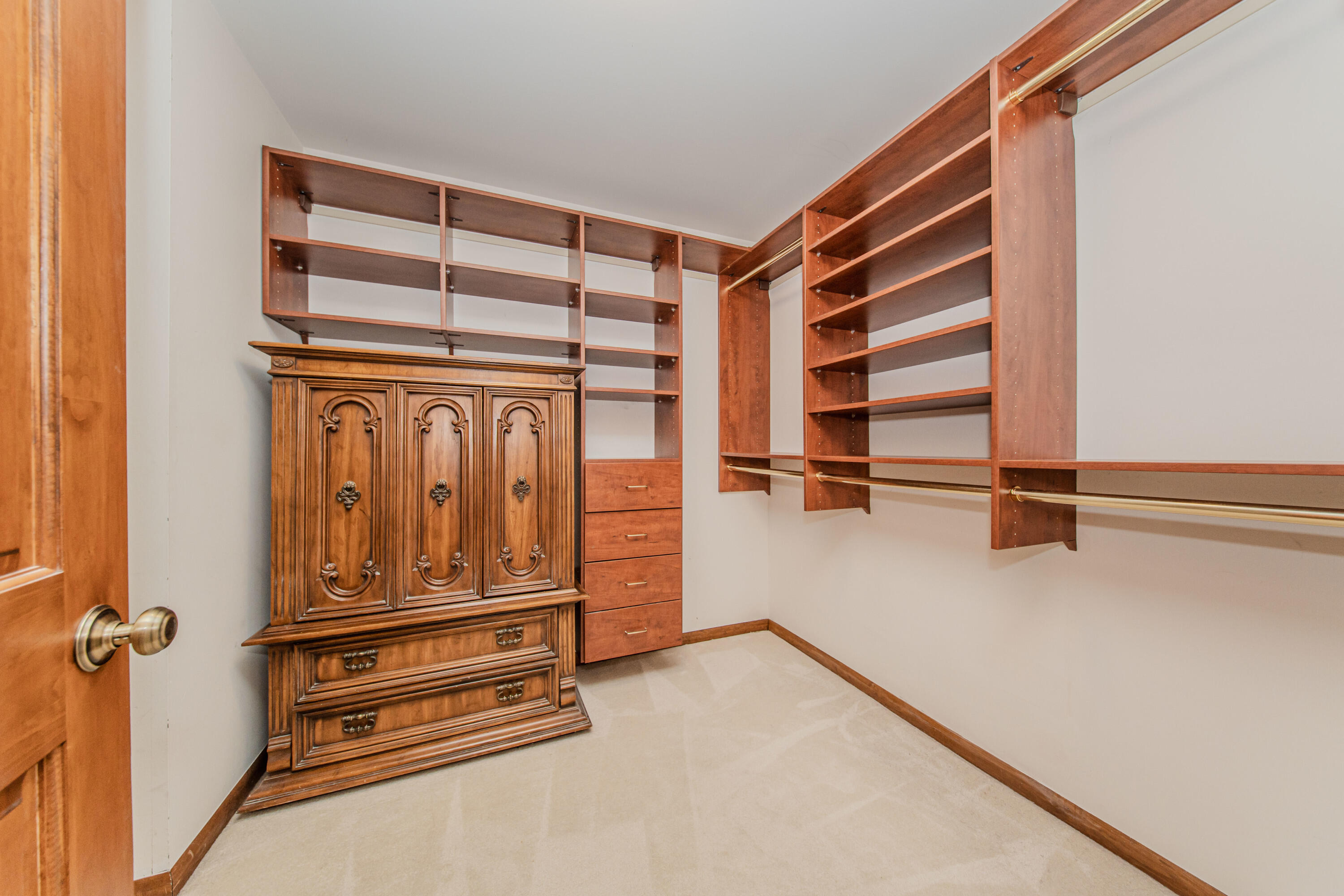 4710 Cove Road West Bloomfield, MI 48323 - Photo 52 of 121 08925012083_58