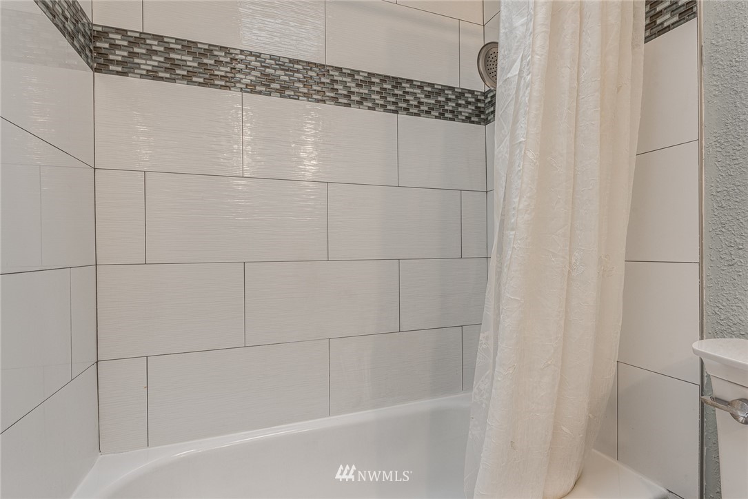 2528 191st Street Southeast Bothell, WA 98012 - Photo 21 of 34 Gallery Image 21