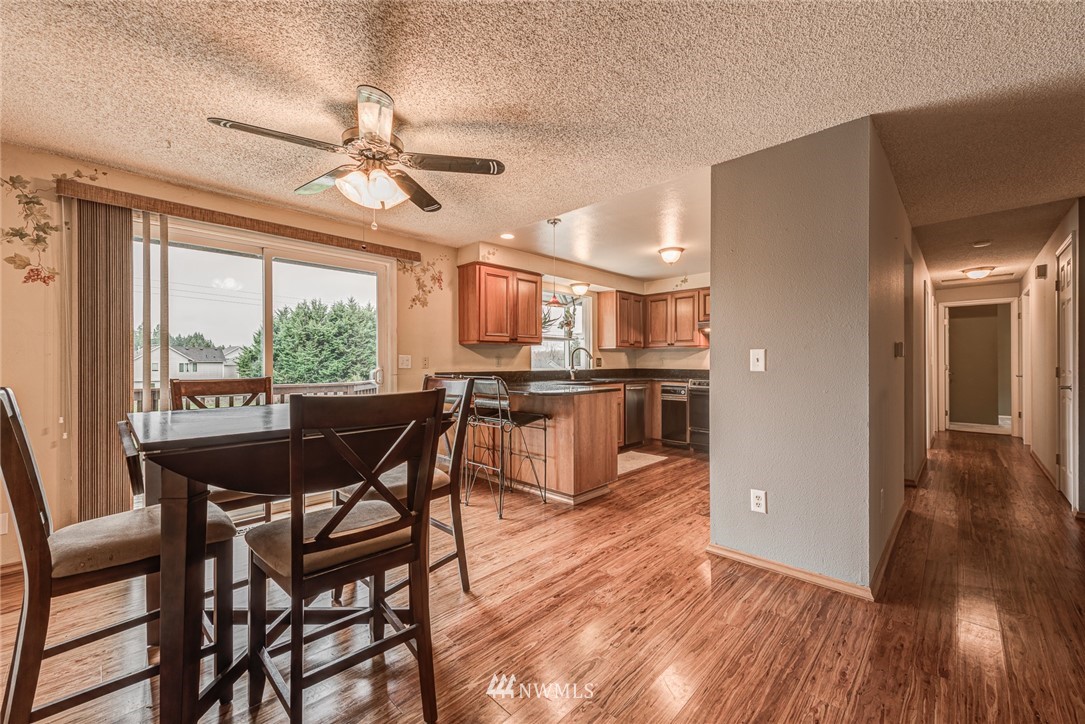 2528 191st Street Southeast Bothell, WA 98012 - Photo 10 of 34 Gallery Image 10