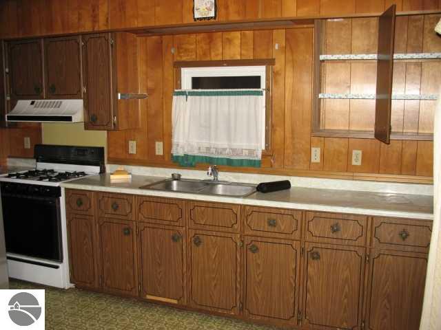 9876 North 7 Road Mesick, MI 49668 - Photo 6 of 13 1688469-5.JPG