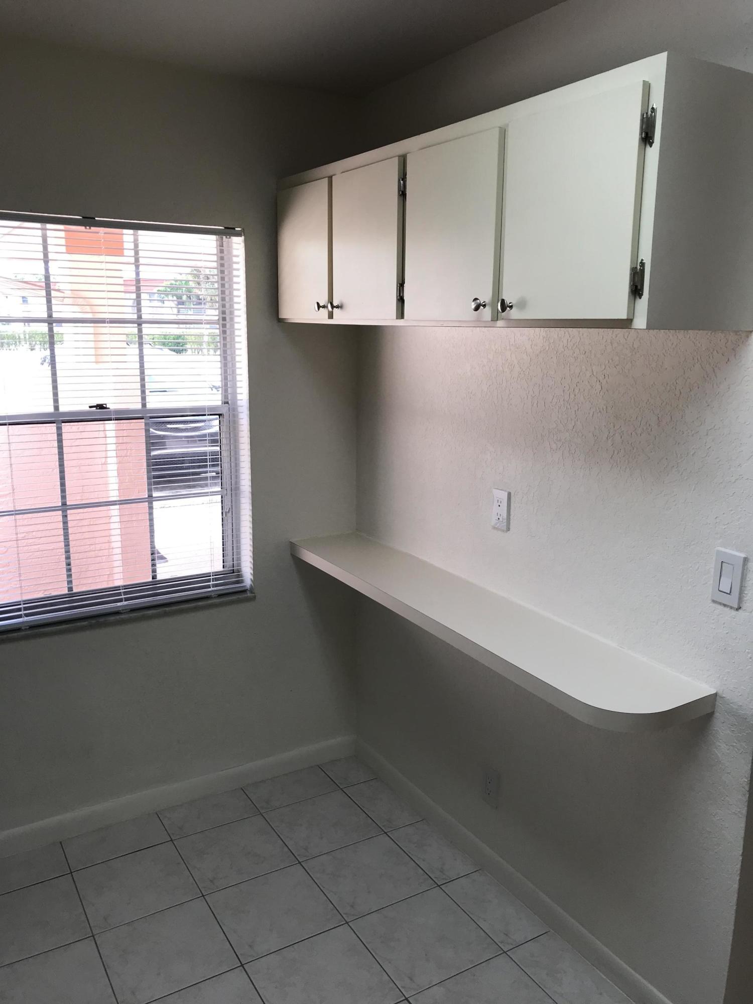 9945 Three Lakes Circle Boca Raton, FL 33428 - Photo 16 of 38 kitchen