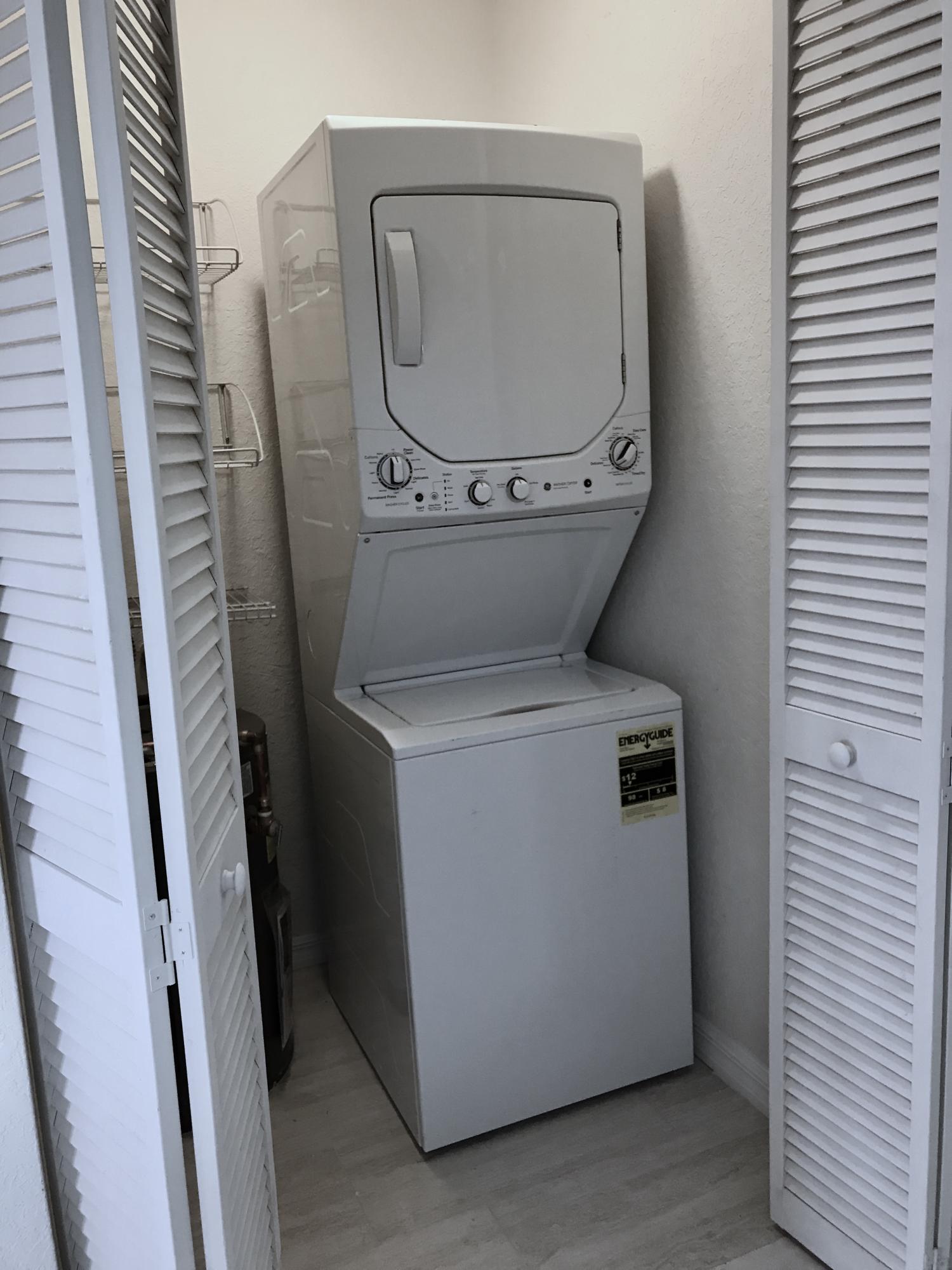 9945 Three Lakes Circle Boca Raton, FL 33428 - Photo 31 of 38 laundry