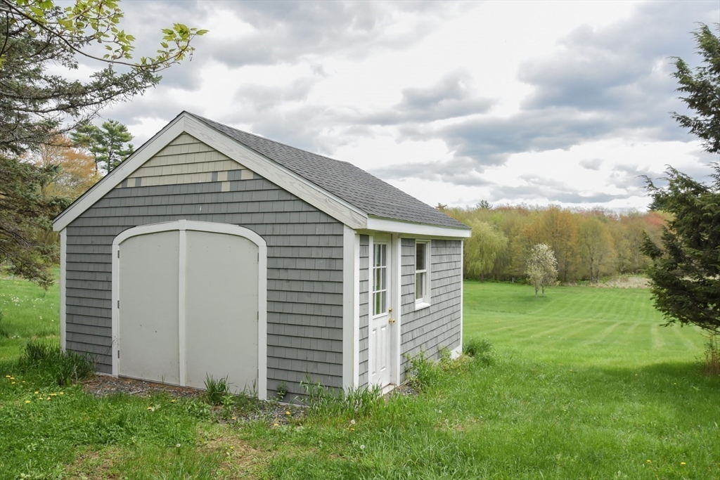 356 Linebrook Road Ipswich, MA 01938 - Photo 9 of 36
