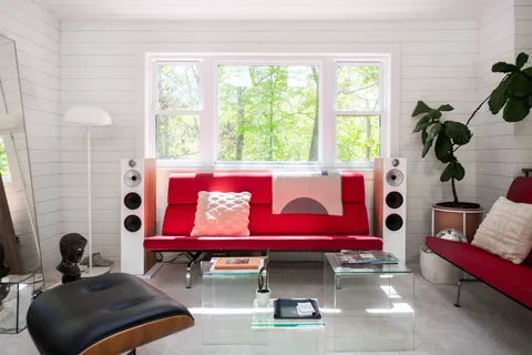 2347 Noyack Road, Sag Harbor, NY 11963