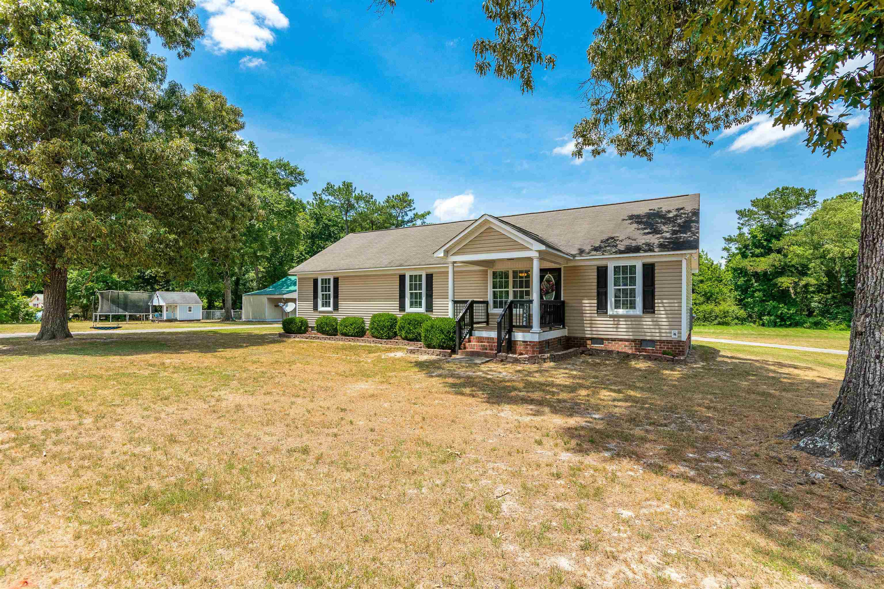 1640 Holly Grove Road Benson, NC 27504 - Photo 3 of 30 Photo 3