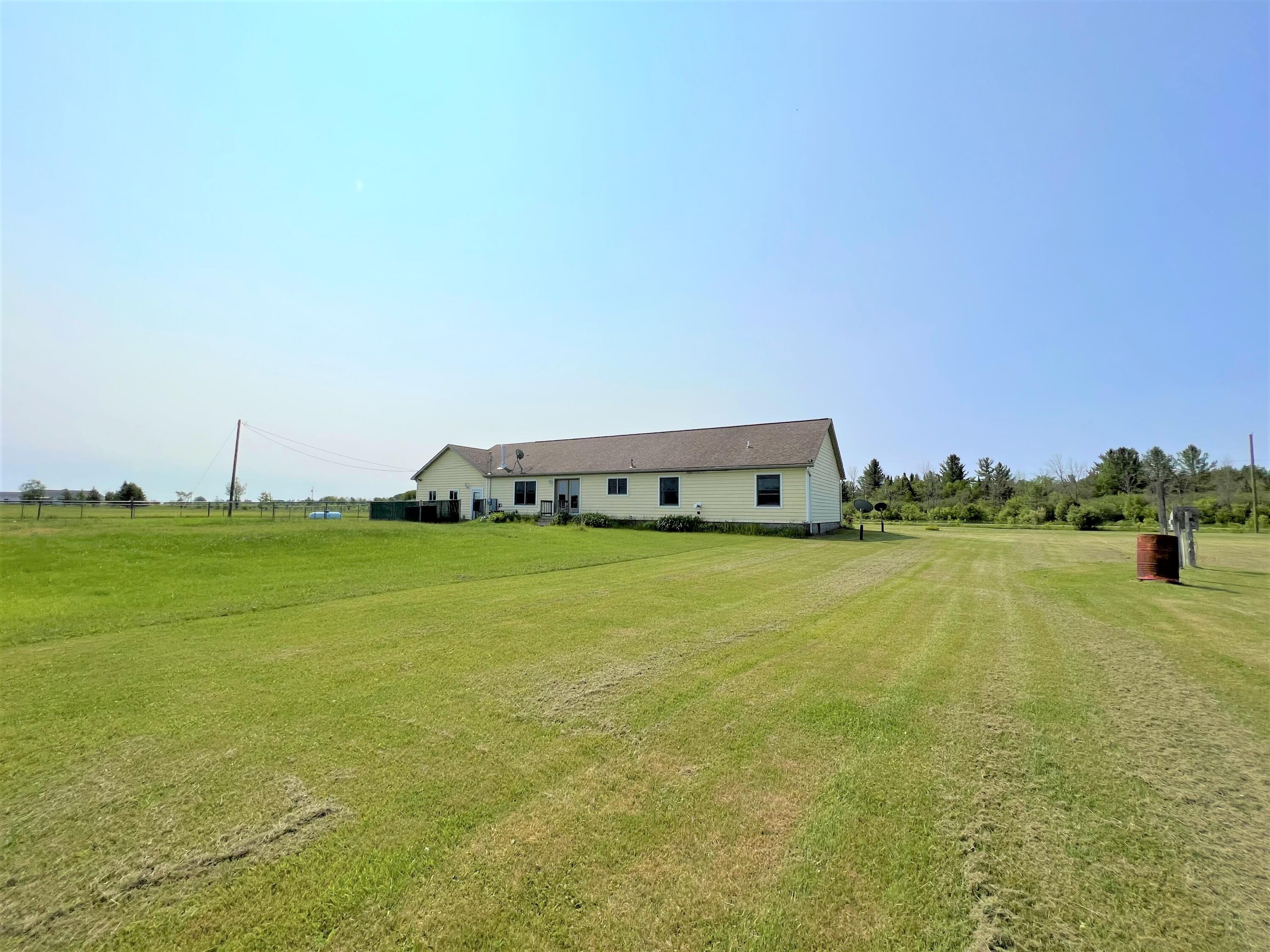 2198 Campbell Road Cheboygan, MI 49721 - Photo 32 of 40 Gallery Image 32