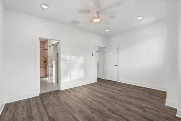 $2,000 | 227 South Broadway Street, La Porte, TX 77571