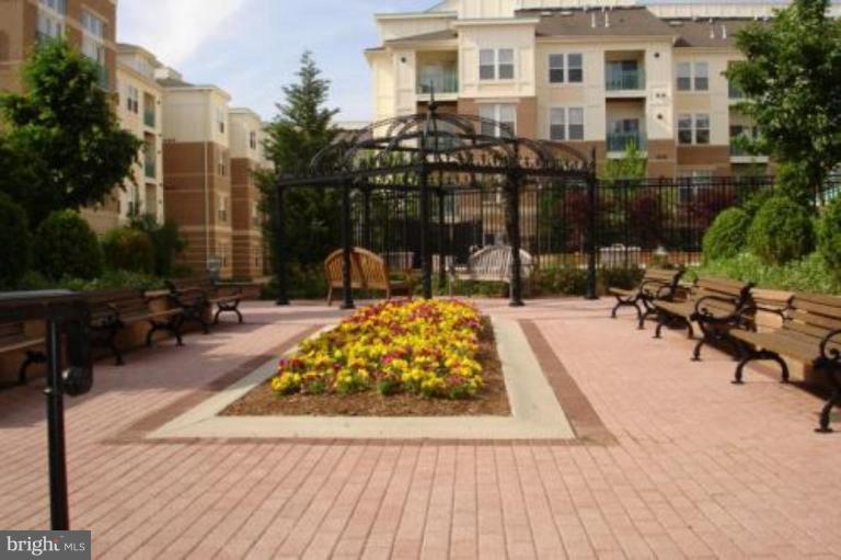 12000 Market Street, Unit 455 Reston, VA 20190 - Photo 1 of 11 Exterior (Main)