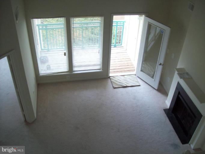 12000 Market Street, Unit 455 Reston, VA 20190 - Photo 3 of 11 Living Room