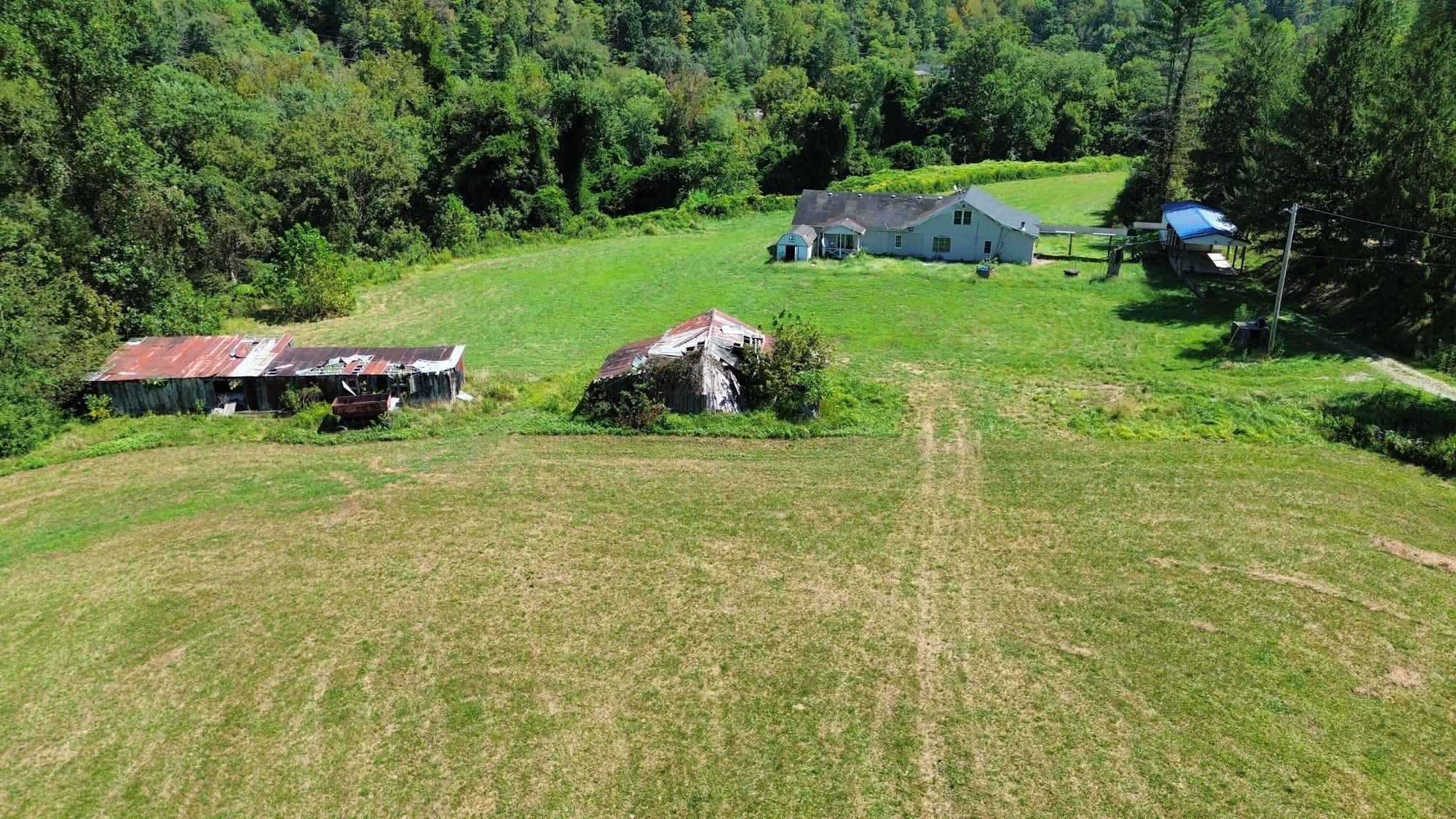 7292 Hode Road Warfield, KY 41267 - Photo 19 of 69 Field