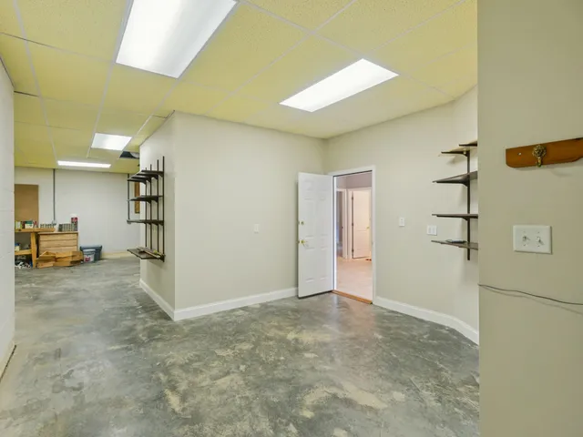 $1,250,000 | 176 Bluegreen Way, Rockwood, TN 37854