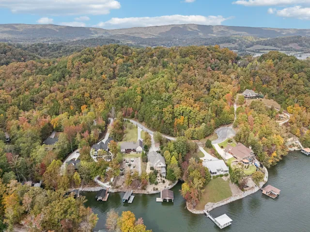 $1,250,000 | 176 Bluegreen Way, Rockwood, TN 37854