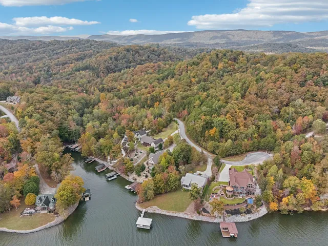 $1,250,000 | 176 Bluegreen Way, Rockwood, TN 37854