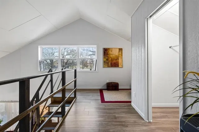 a view of entryway and workspace