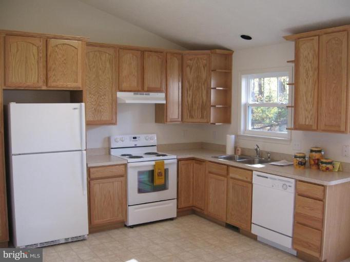 Forest Grove Road Colonial Beach, VA 22443 - Photo 6 of 27 Kitchen #2