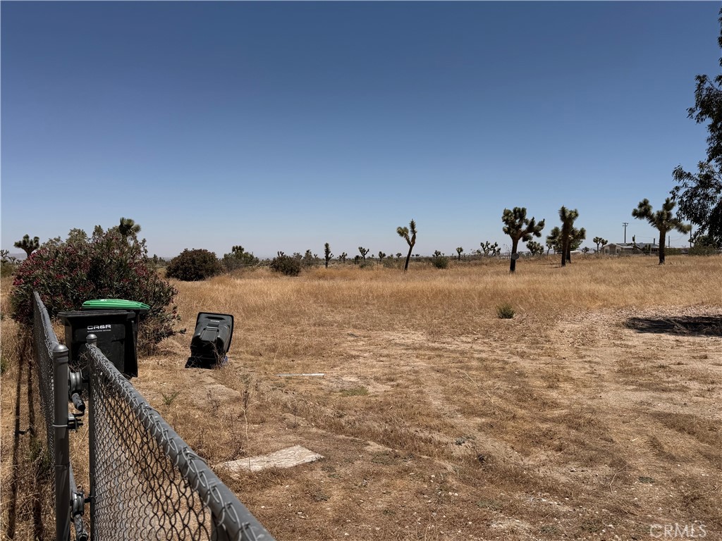 12225 Lager Road Phelan, CA 92371 - Photo 5 of 18 Side yard