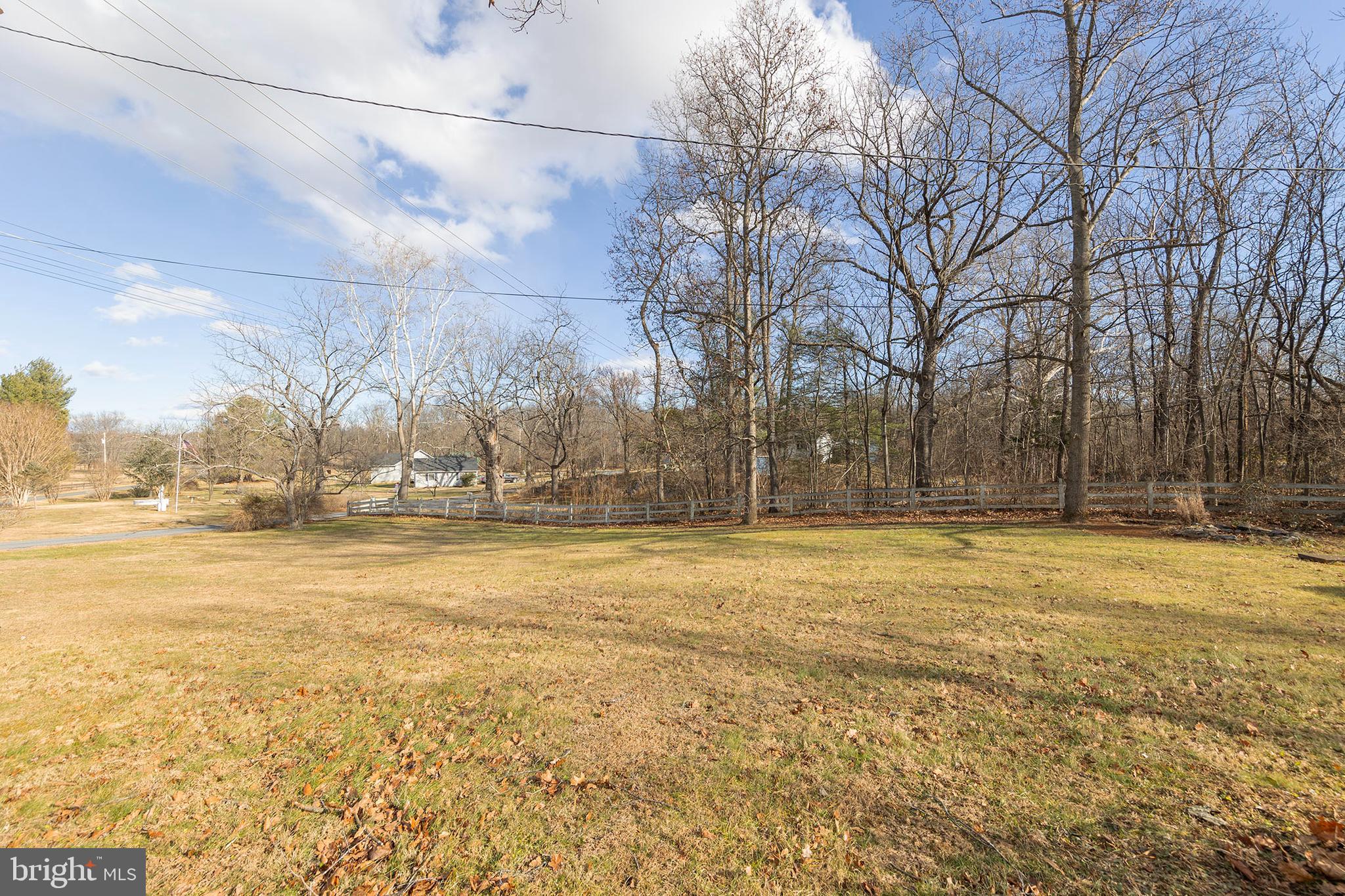 304 Garden Road Berryville, VA 22611 - Photo 27 of 36 Yard area