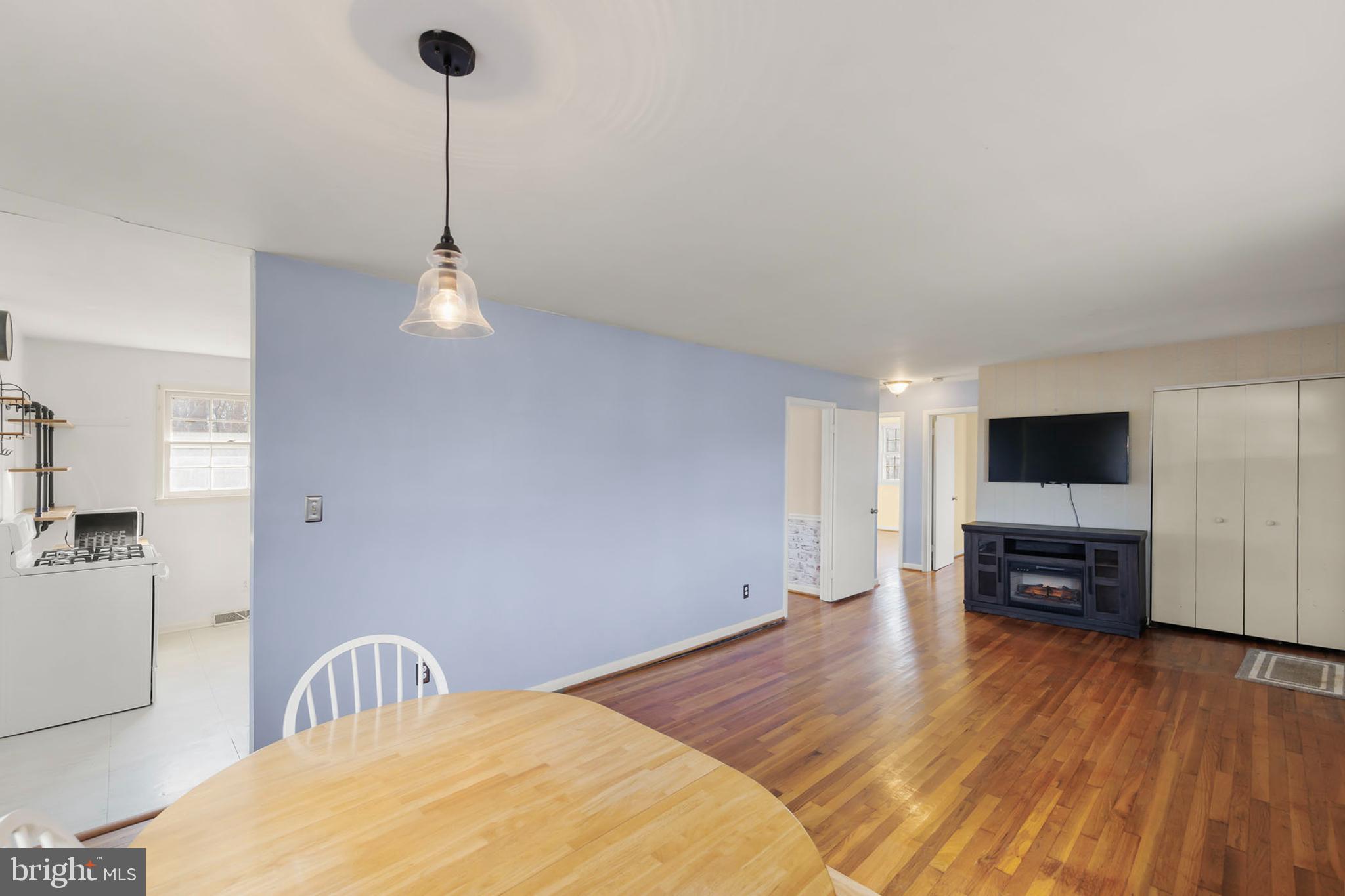 304 Garden Road Berryville, VA 22611 - Photo 5 of 36 Hardwood floors