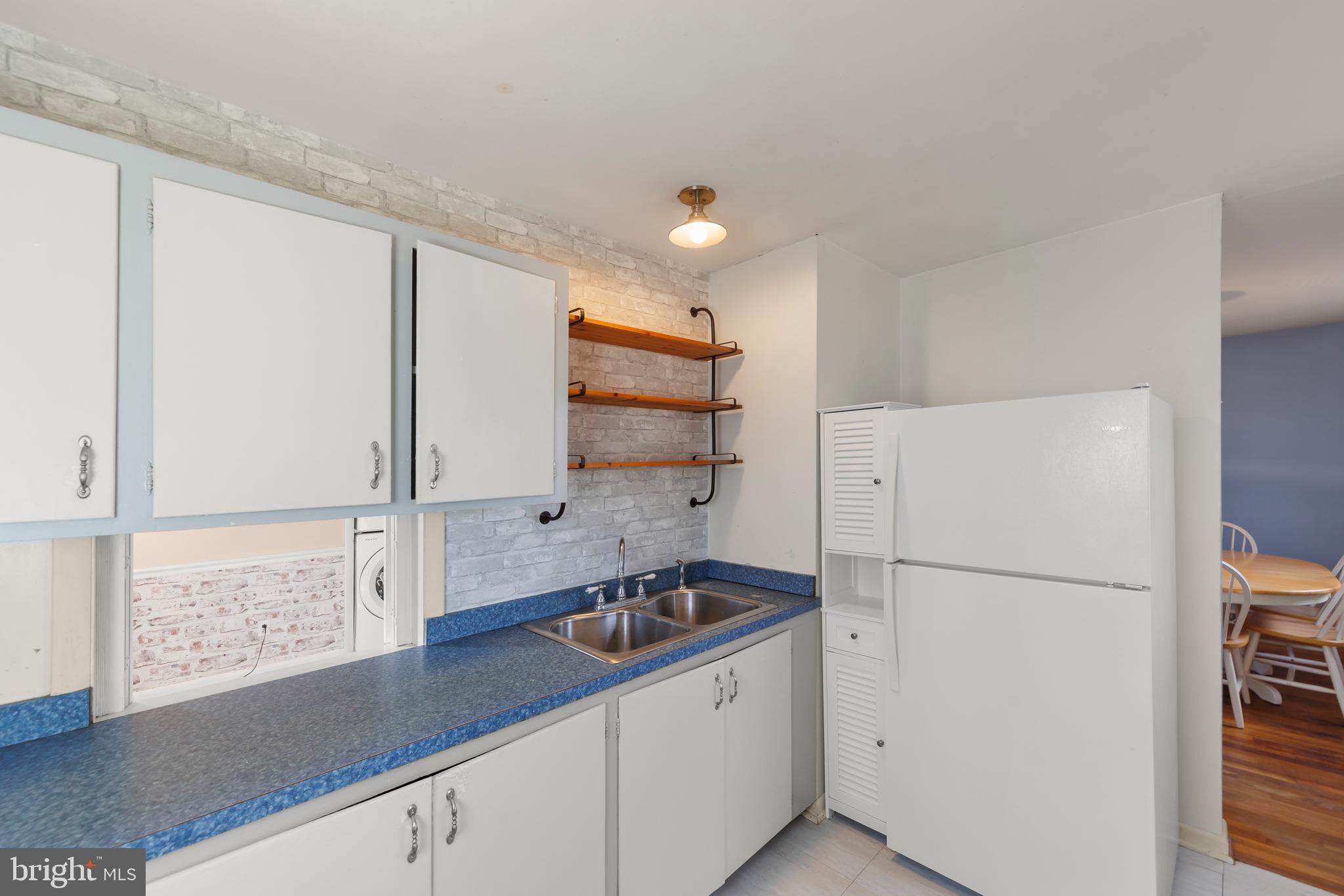 304 Garden Road Berryville, VA 22611 - Photo 10 of 36 Built in shelving