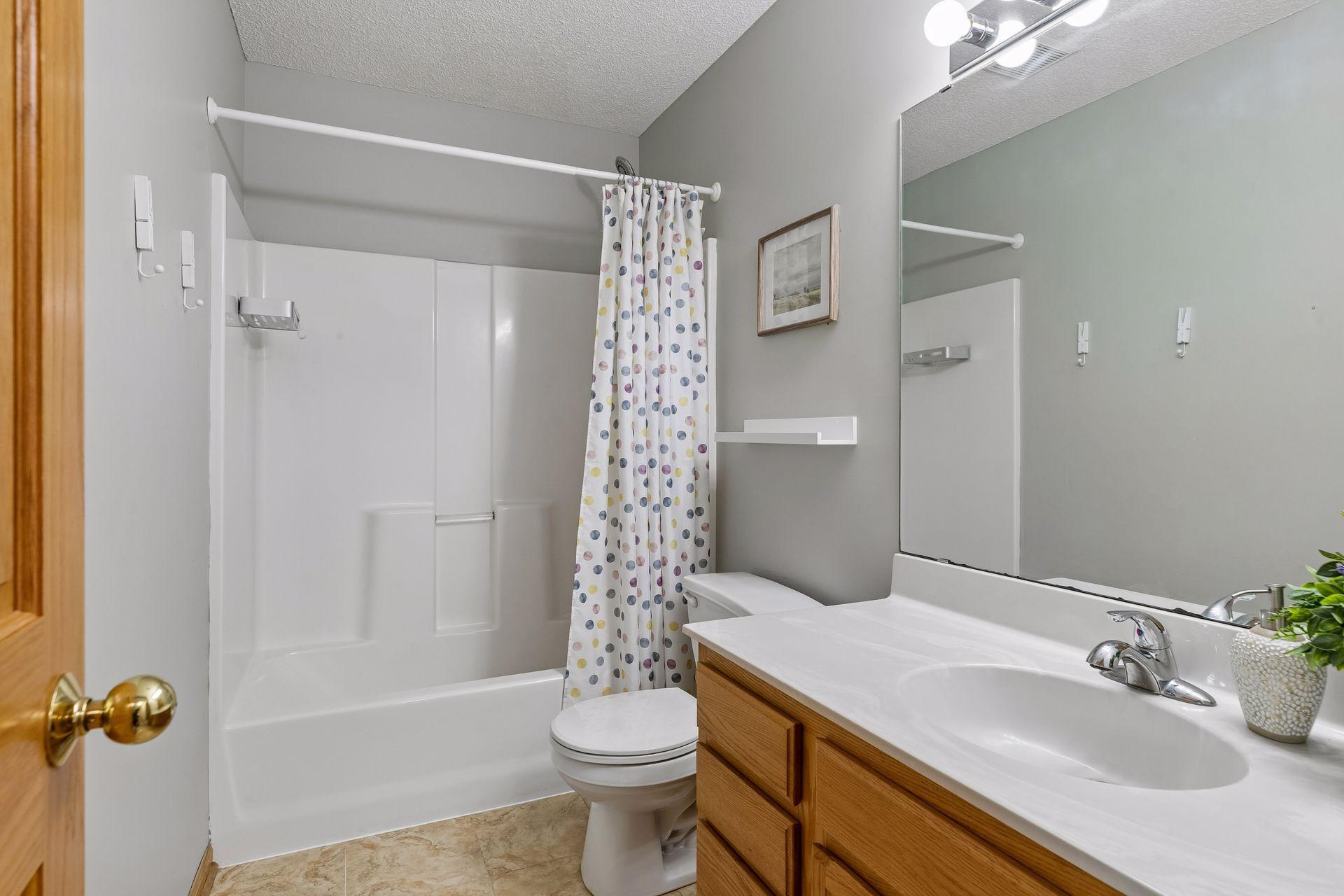 10362 Fox Run Road Woodbury, MN 55129 - Photo 36 of 83 Gallery Image 36