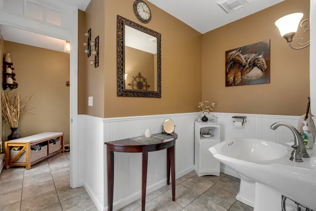 $1,100,000 | 59 West Andrew Hill Road, Otisfield, ME 04270