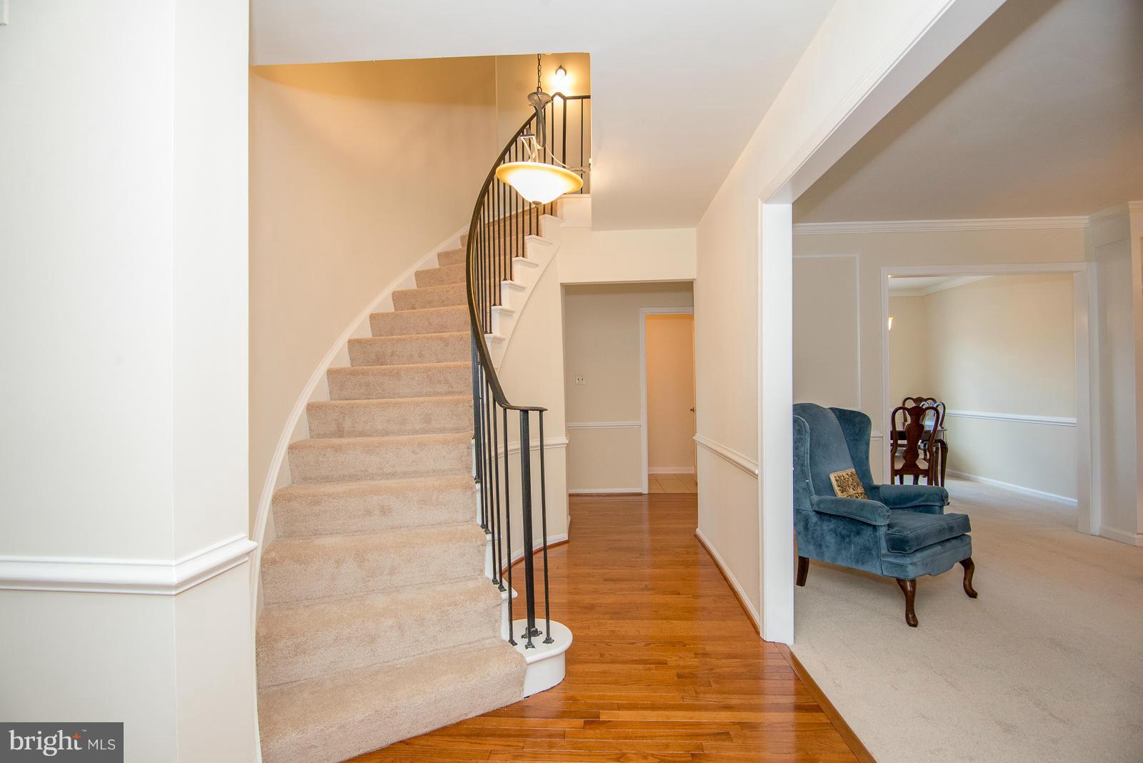8451 Lakinhurst Lane Springfield, VA 22152 - Photo 2 of 27 Interior (General)