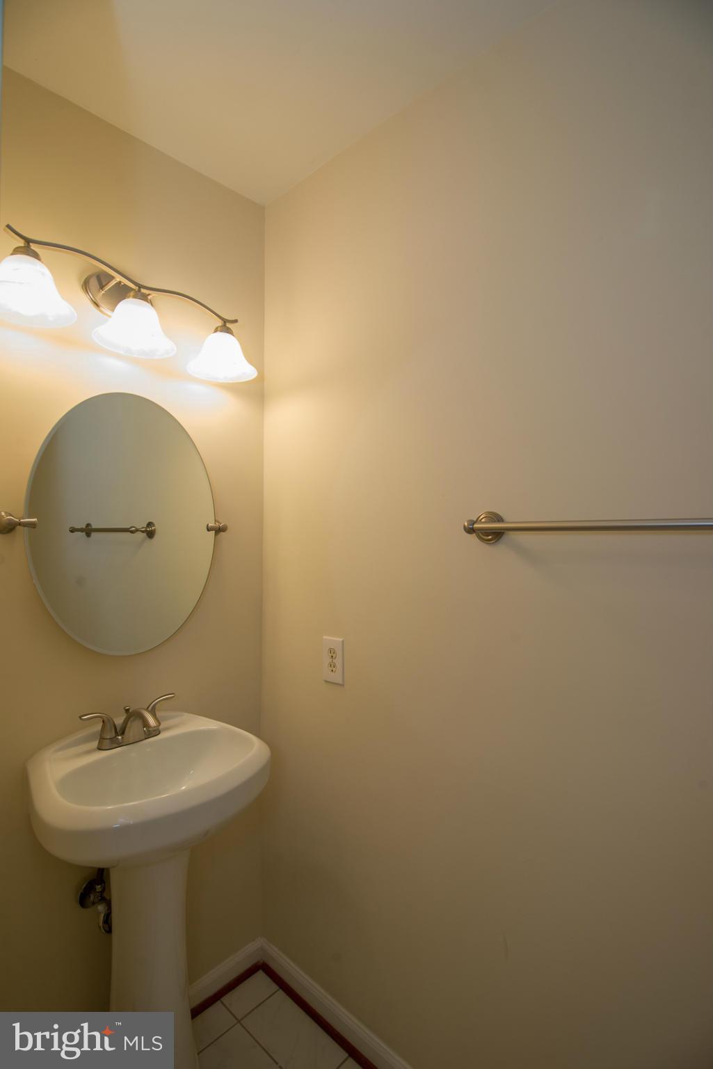 8451 Lakinhurst Lane Springfield, VA 22152 - Photo 13 of 27 Bath