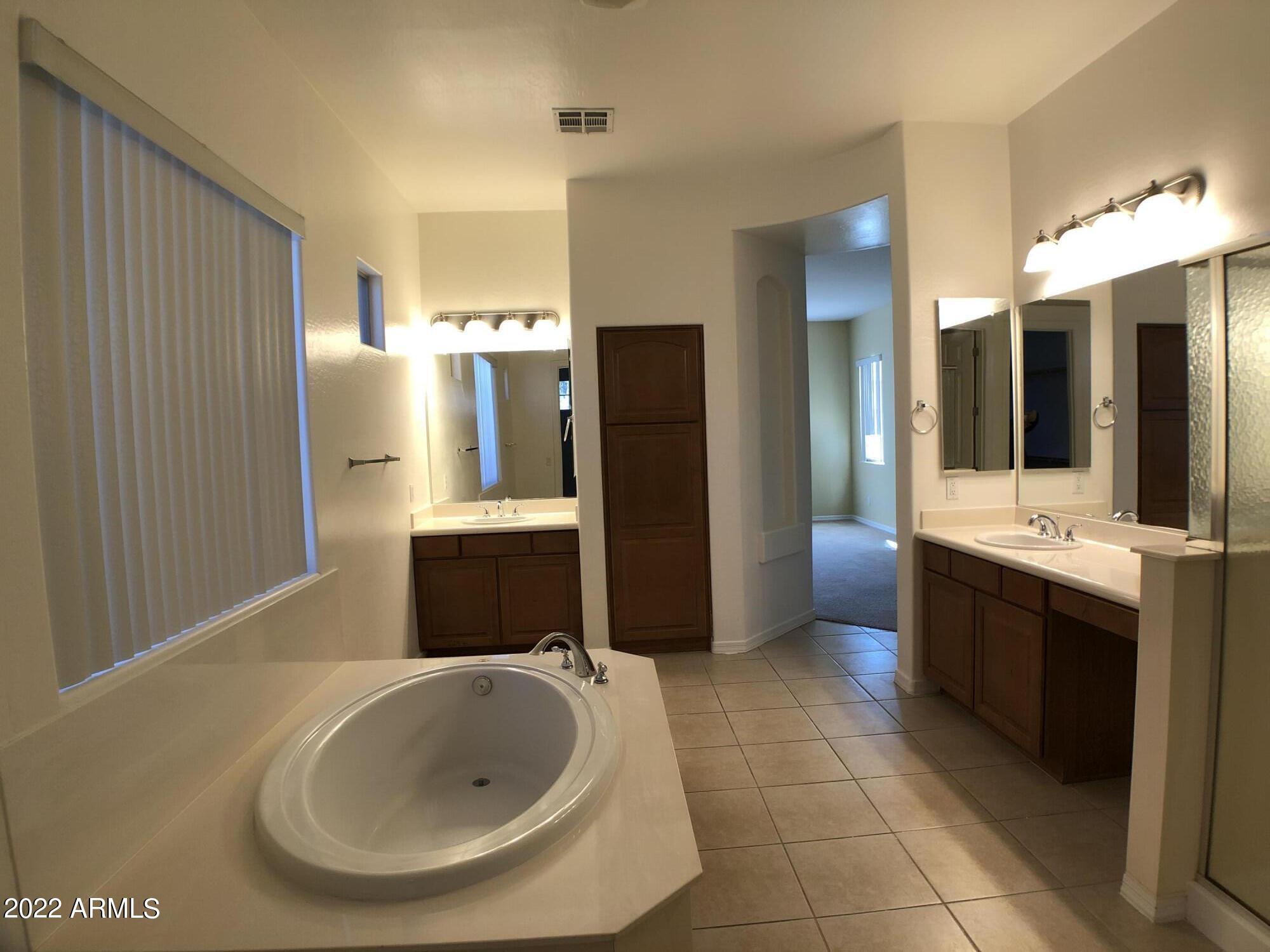1259 East Bautista Road Gilbert, AZ 85297 - Photo 14 of 37 IMG_4672