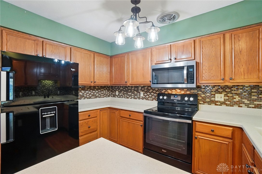 810 Brendle Trace Springfield, OH 45503 - Photo 10 of 36 Gallery Image 10