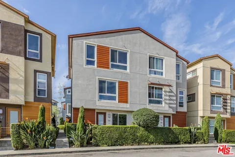 $5,000 | 2581 Arvia Street, Unit 8, Los Angeles, CA 90065