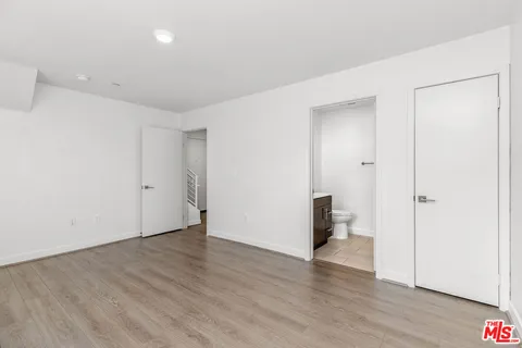 $5,000 | 2581 Arvia Street, Unit 8, Los Angeles, CA 90065