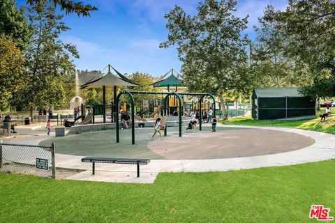 $5,000 | 2581 Arvia Street, Unit 8, Los Angeles, CA 90065