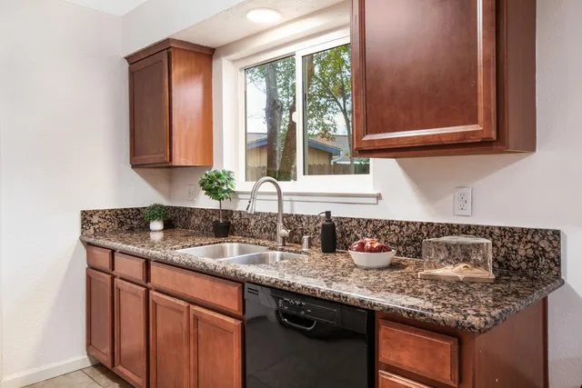 $485,000 | 2213 Warrenton Drive, Rancho Cordova, CA 95670