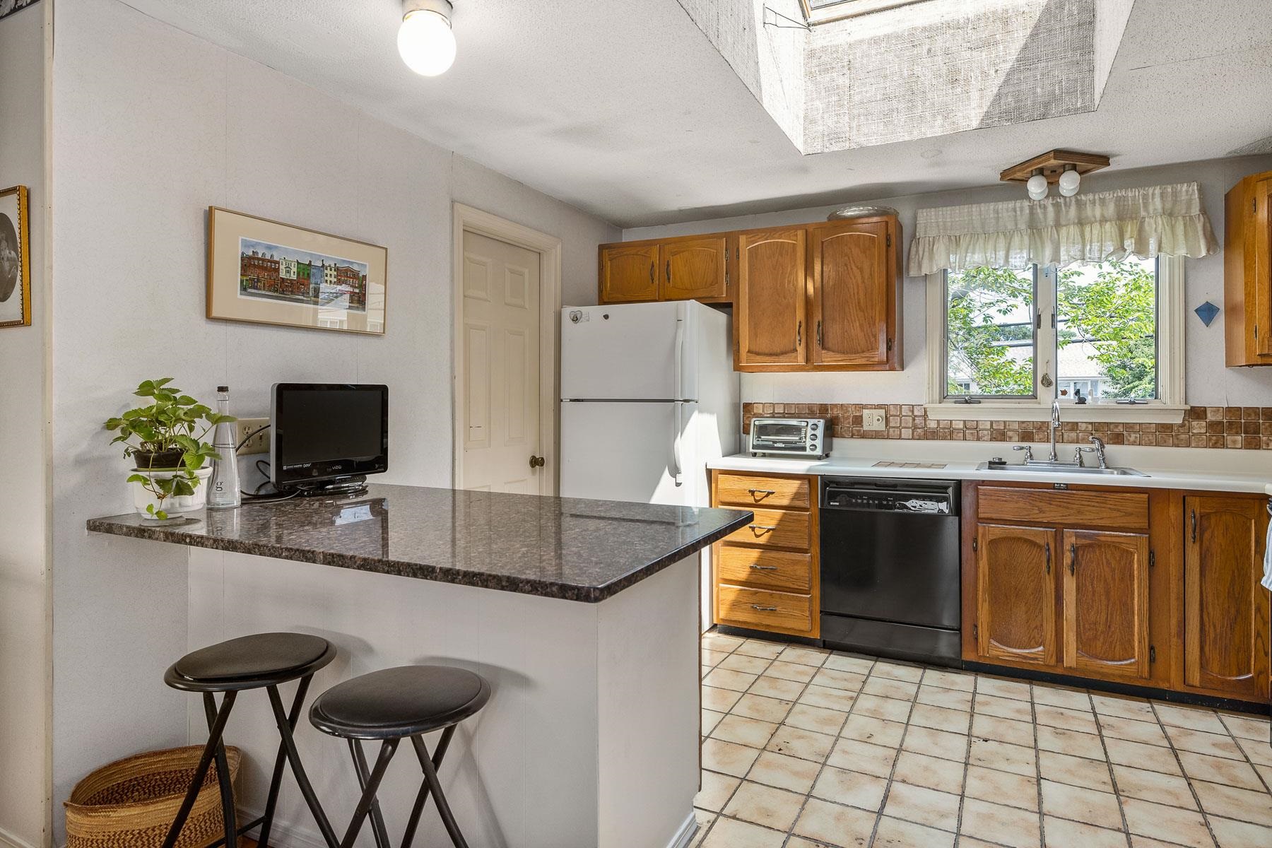 483 Winnacunnet Road, Unit 2 Hampton, NH 03842 - Photo 12 of 24