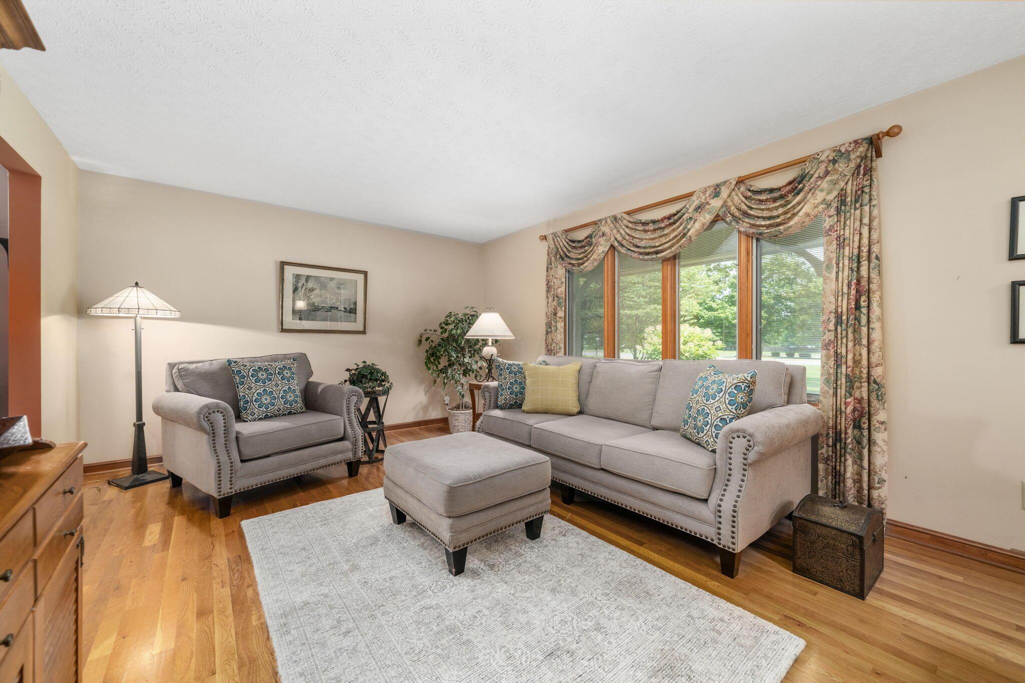 6990 Sunbury Road Westerville, OH 43082 - Photo 14 of 45 10-web-or-mls-DSC07939