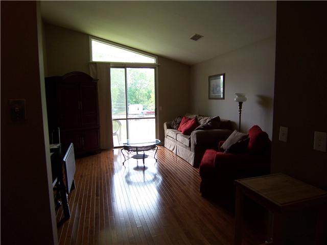 613 Hillsboro Road, Unit B 23 Franklin, TN 37064 - Photo 11 of 18 Gallery Image 11