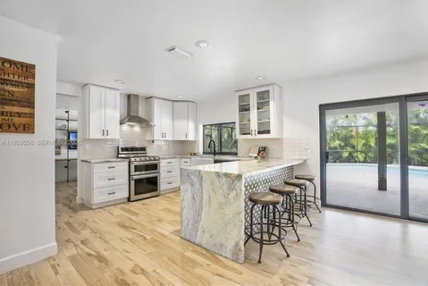 $1,250,000 | 8705 Southwest 176th Street, Palmetto Bay, FL 33157
