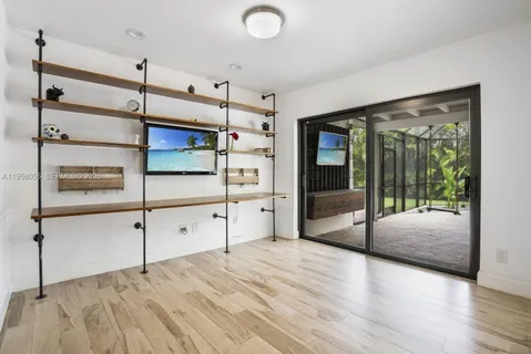 $1,250,000 | 8705 Southwest 176th Street, Palmetto Bay, FL 33157