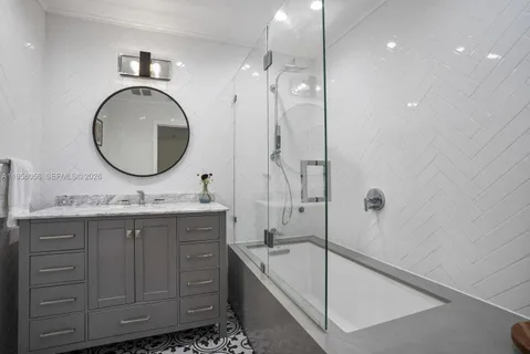 $1,250,000 | 8705 Southwest 176th Street, Palmetto Bay, FL 33157