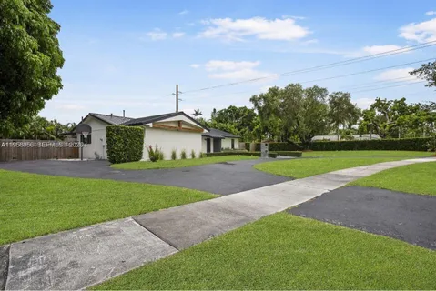 $1,250,000 | 8705 Southwest 176th Street, Palmetto Bay, FL 33157